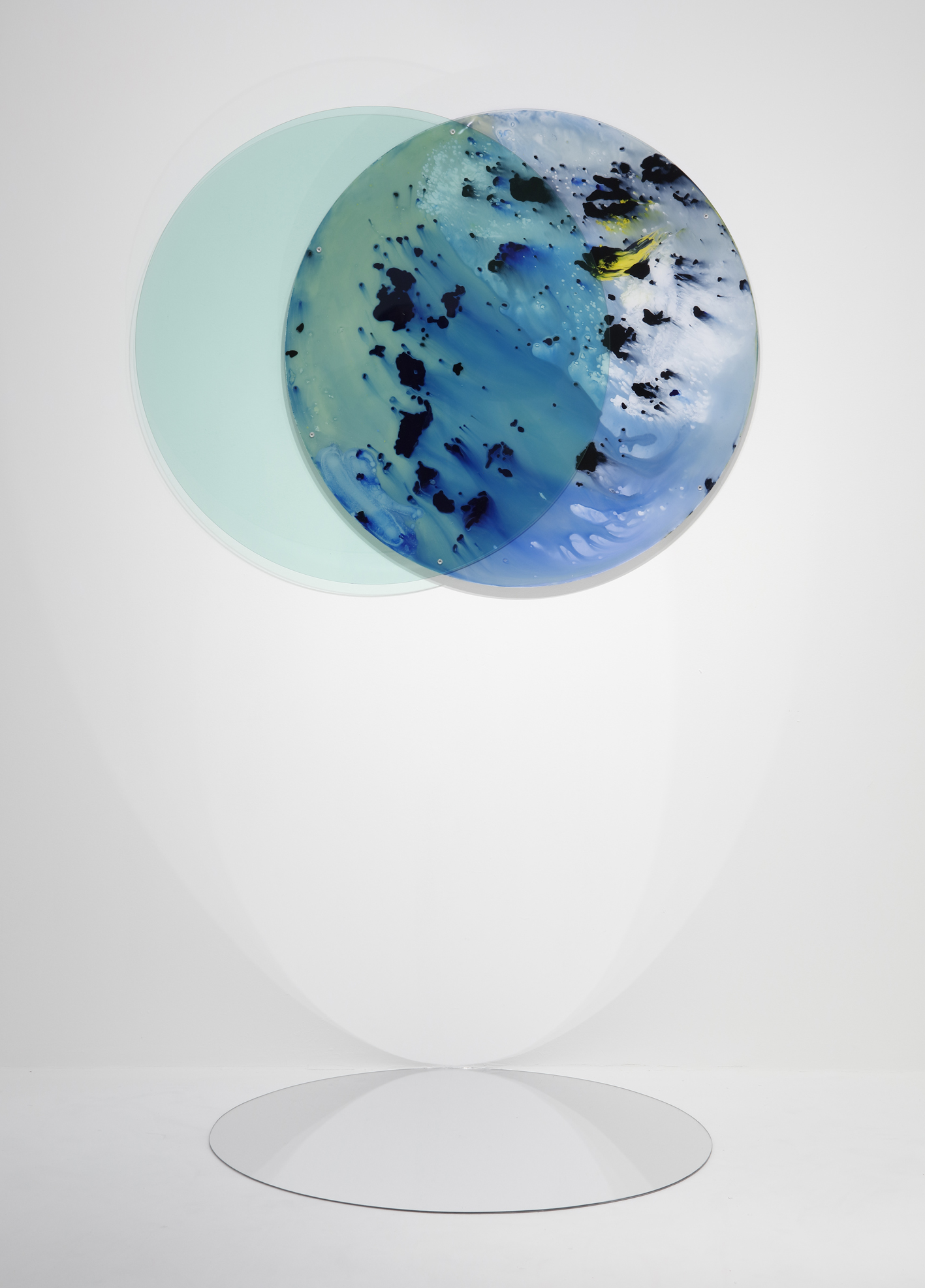 Cristina Gamón. Eclipse. Midnight Sun Series, 2017. Vista en la Galería Lucía Mendoza con motivo de la muestra Unstable Paintings