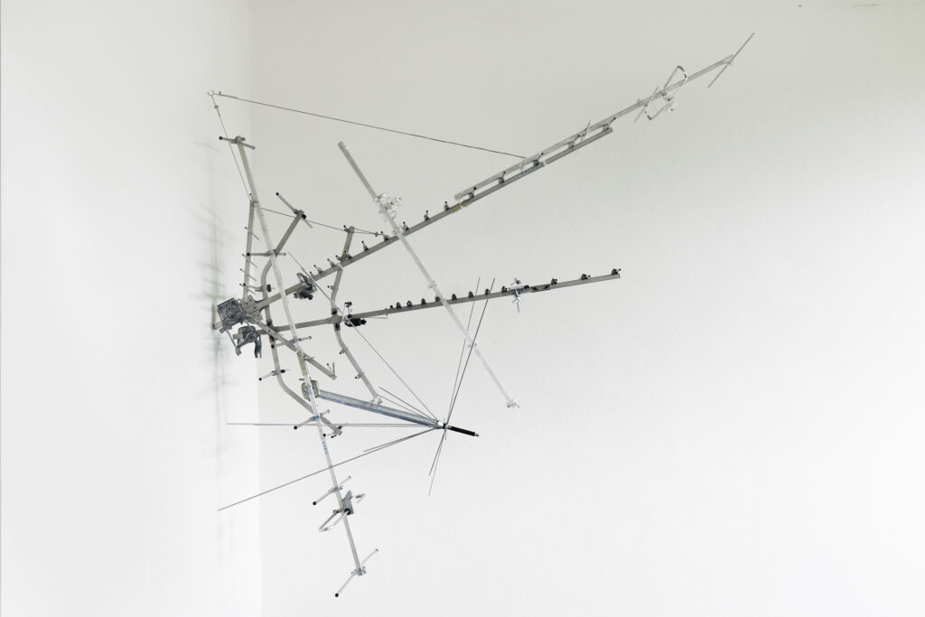 Elena Rocabert. Frequency Debris, 2025