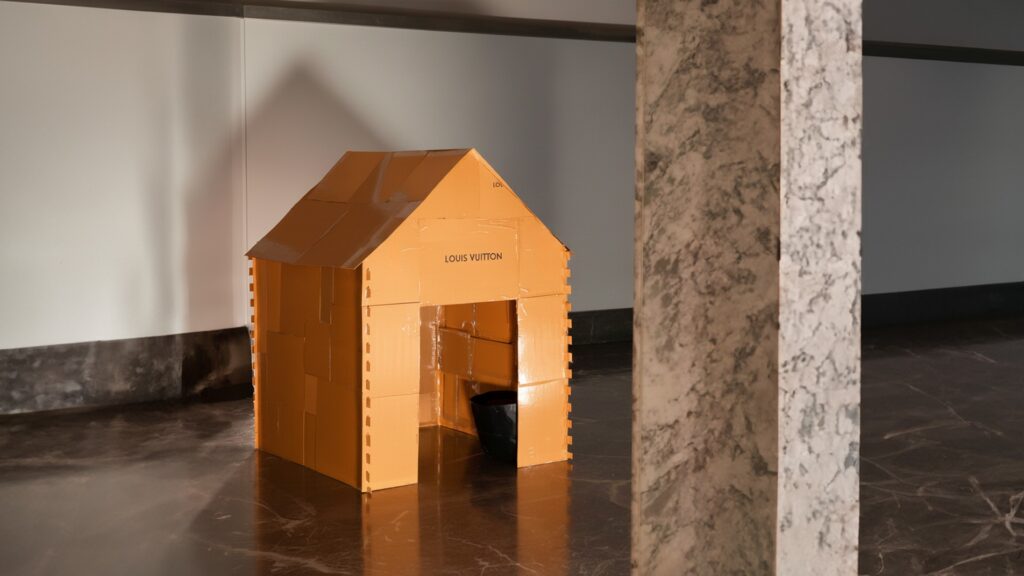 Julieta Hsiung. Cardboard house
