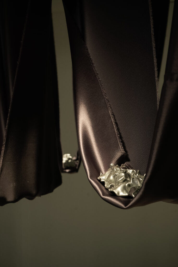 Julieta Hsiung. Moonskin