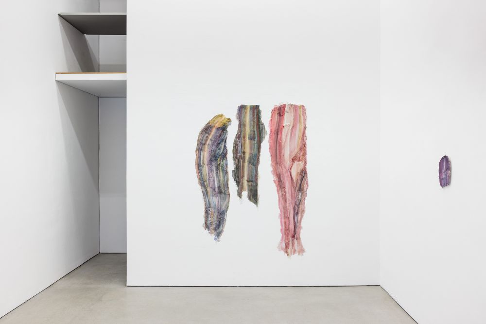 Mercedes Mangrané. Dissipation (3 figures), 2025. Serie Dissipation