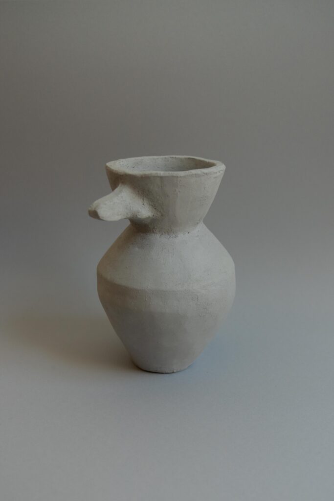 Natalia Pilo Pais. Siluetas territoriales: La suma de las semejanzas, 2023-2024. Un aquí, Un allí. Fantastik Lab, Valencia