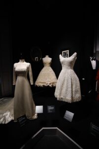 Vista de la exposición La moda en la Casa de Alba. Fotografía: Jesús Varilla