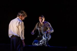 Las guerras de nuestros antepasados. Teatro