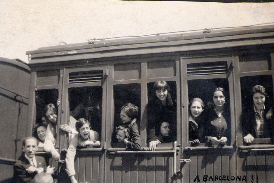 Alumnas del Instituto-Escuela de viaje a Barcelona, años veinte. Residencia de Estudiantes, Madrid