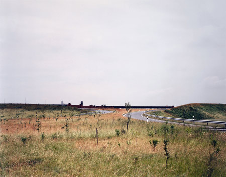 Andreas Gursky. Highway, Bremen (1991) ©Andreas Gursky  