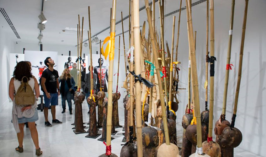  Inauguración de la exposición del artista Jack Beng-Thi, celebrada el 19 de octubre en Casa África