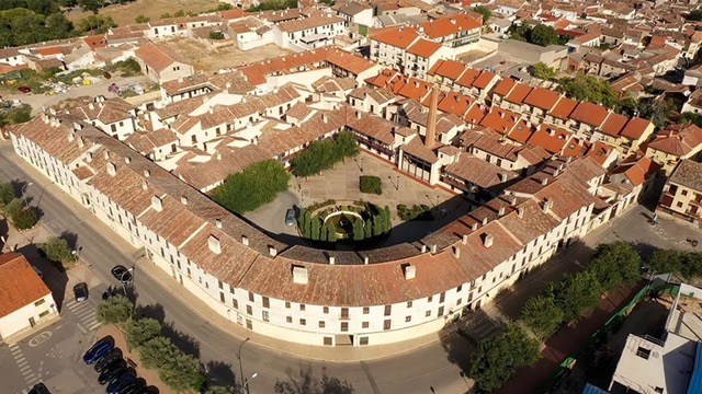 Juan Luis Camacho. Residencial La Chimenea, Chinchón