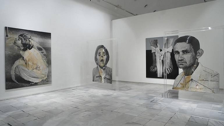 Vista de sala de la exposición. Darío Villalba. Una visión antológica 1957-2007 en el Museo Reina Sofía