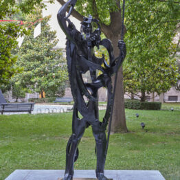 El Gran Profeta de Gargallo en el jardín: el Reina Sofía expone la escultura cuatro años después