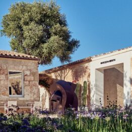 Mark Bradford inaugura Hauser & Wirth Menorca