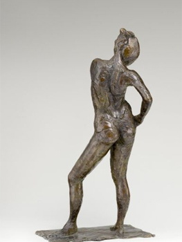 Edgar Degas. Bailarina atándose el cordón del maillot (Bronce número 33)
