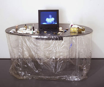 Robert Whitman, Dressing table, 1962