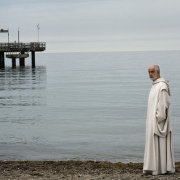 Las confesiones. Película de Roberto Andó con Toni Servillo dando vida a un monje cartujo