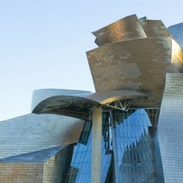 Subdirección de publicaciones en el Museo Guggenheim Bilbao