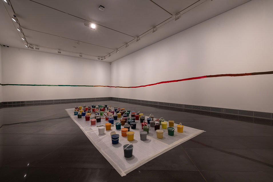 En vivo y en directo: color, percepción y experiencia. Exposición en el Museo Universidad de Navarra. Los Dalton
