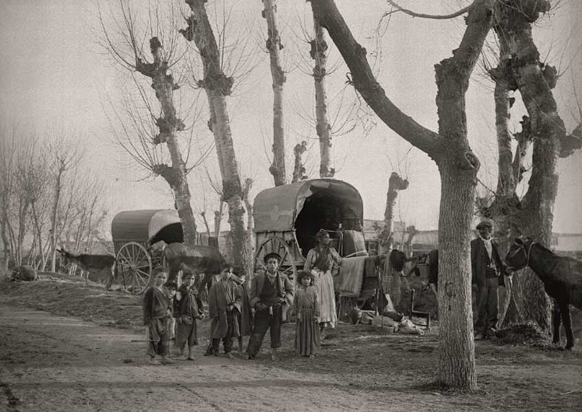 Rodolfo Albasini. Gitanos. Huesca, hacia 1920-1925