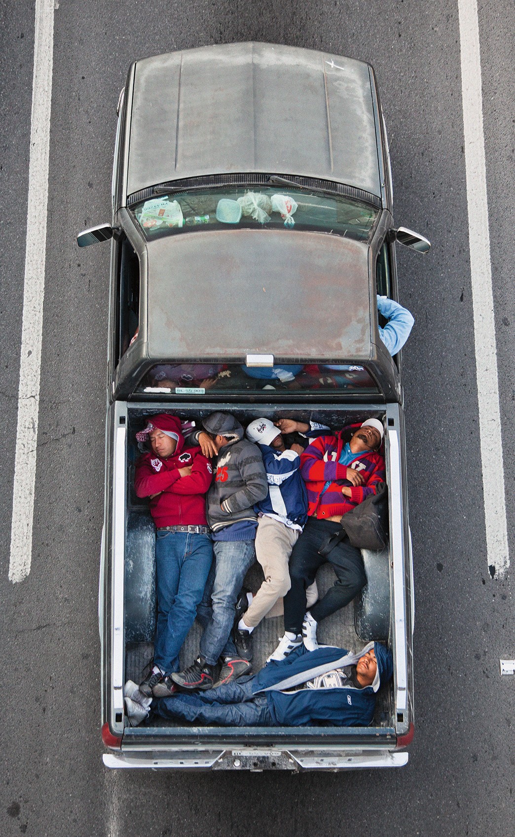Alejandro Cartagena. Carpoolers #21, de la serie Carpoolers, 2011- 2012. Cortesía del artista © Alejandro Cartagena 