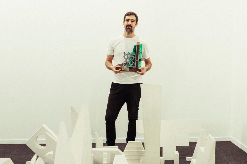 Alberto Odériz, ganador del séptimo Premio Cervezas Alhambra de Arte Emergente