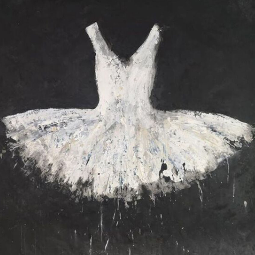 Ewa Bathelier. White Dress. Galleria Ca' d'Oro