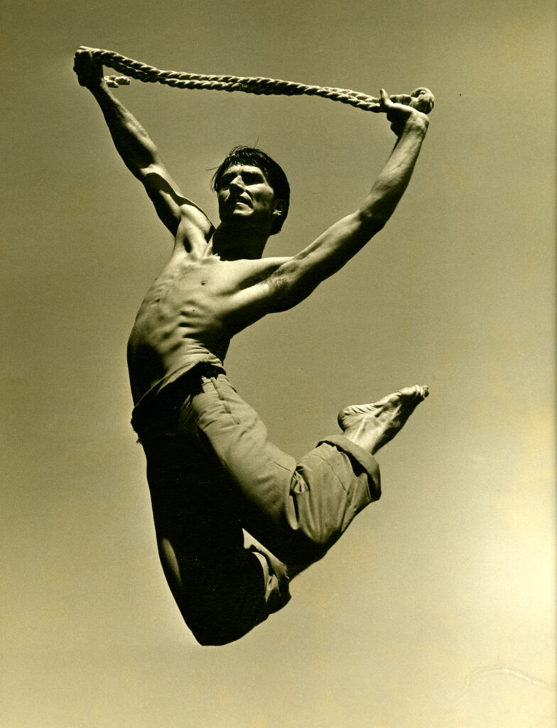 Barbara Morgan. Martha Graham, El penitente (Erick Hawkins Solo, El Flagellante)