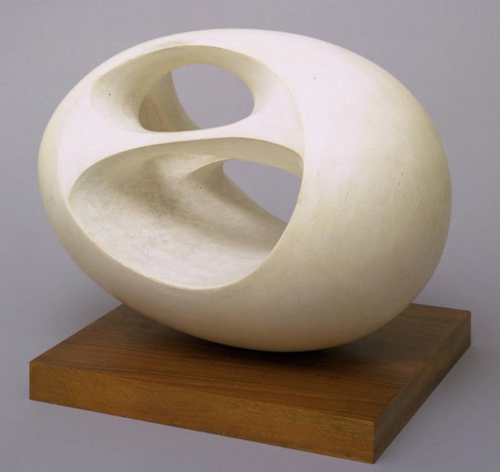 Barbara Hepworth. Oval Sculpture (No. 2) 1943, cast 1958