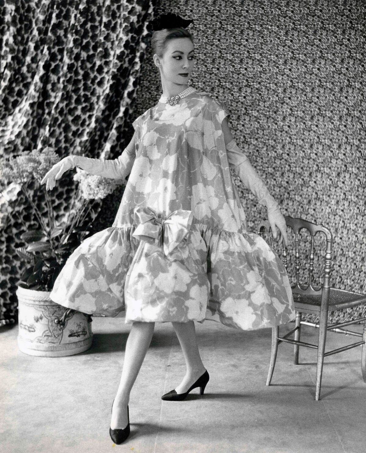 Cristóbal Balenciaga. Vestido baby doll, 1956