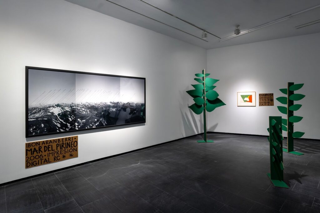 Antonio Ballester Moreno. El cielo y la tierra. CA2M. Fotografía: Sue Ponce