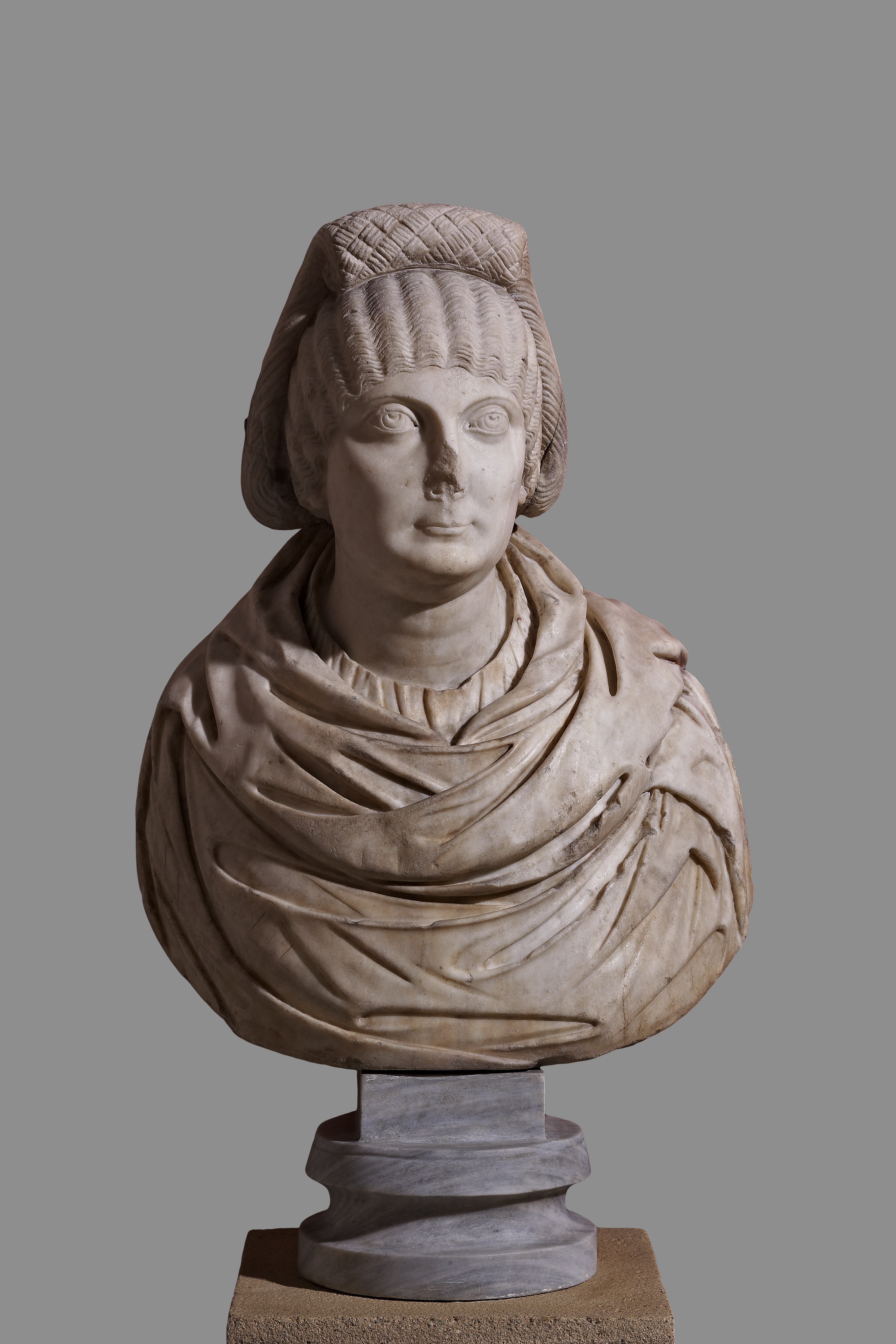 Busto con retrato femenino, hacia 400. Museo Arqueológico, Salonicco
