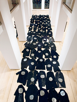 alt src=https://masdearte.com/media/n_botin_kounellis.jpg