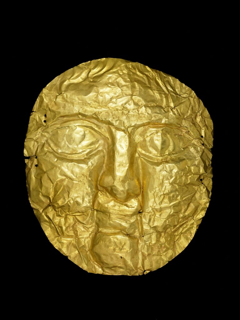 Máscara de la muerte. Jerusalén. Período romano, siglo I-II d.C. Oro. © The Trustees of the British Museum (2020). 