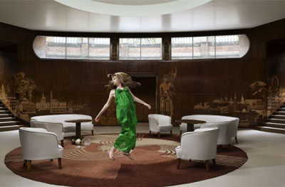 Julia Fullerton-Batten. Green dress (In between), 2009