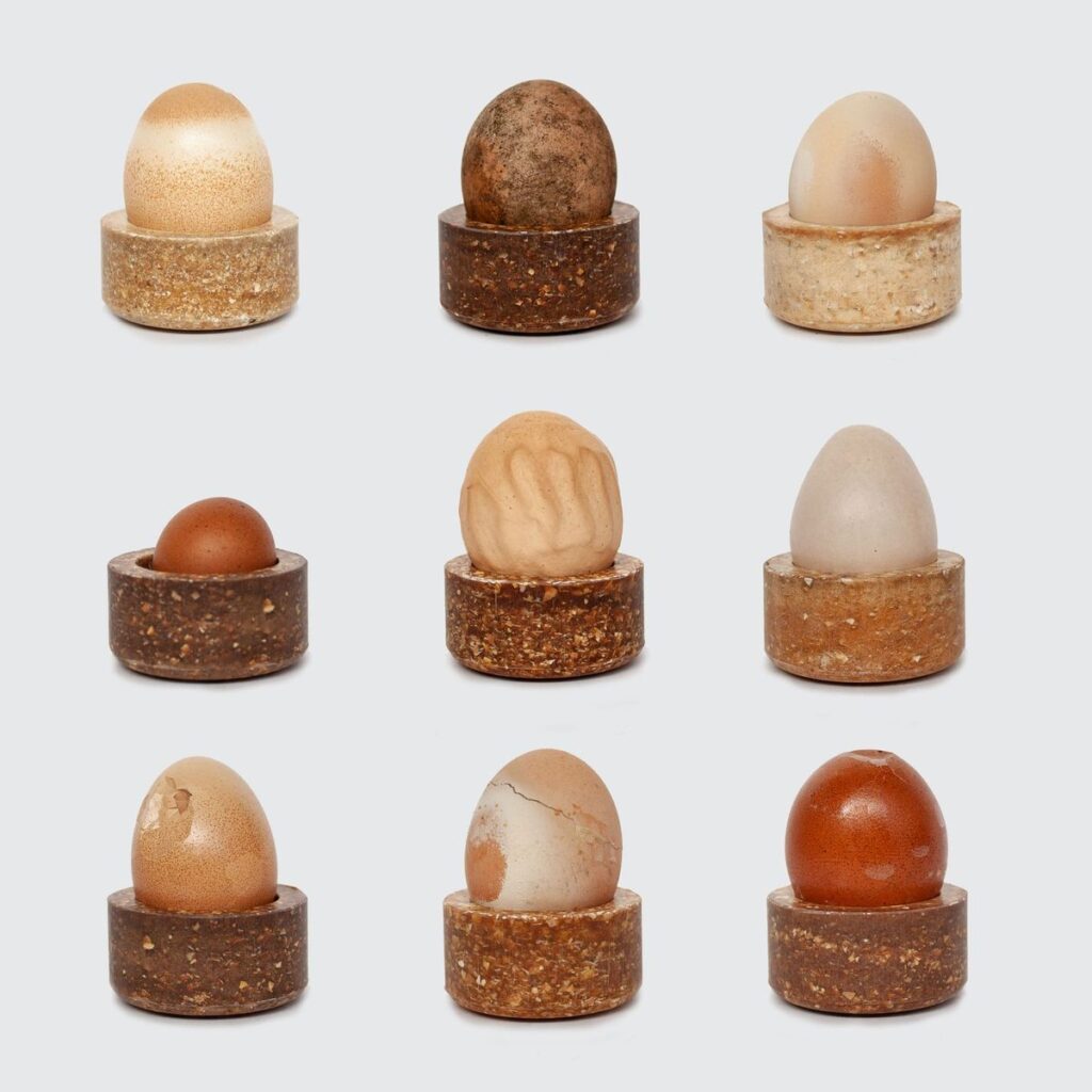 Basse Stittgen. Joyero y portahuevos How do you like your eggs, 2019