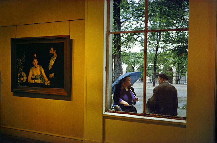 Joel Meyerowitz. Jeu de Paume, París, Francia, 1967. Cortesía de Howard Greenberg Gallery
