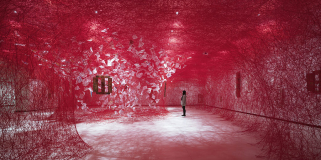 Chiharu Shiota. My House is your House. Azkuna Zentroa