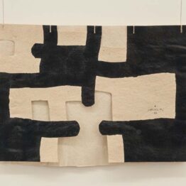 Eduardo Chillida, Gravitación (1986), cortesía Galería Guillermo de Osma