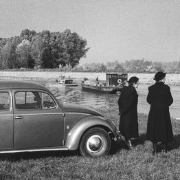 Inge Morath. Danubio. Paisaje cerca de Viena. 1958 © Inge Morath Foundation. Magnum Photos.