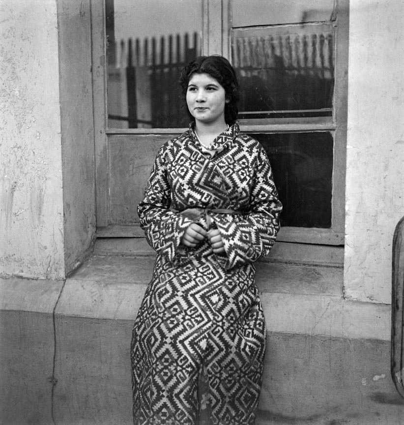 Dora Maar Retrato de una joven con quimono Barcelona, 1993 VEGAP, Arxiu Nacional de Catalunya