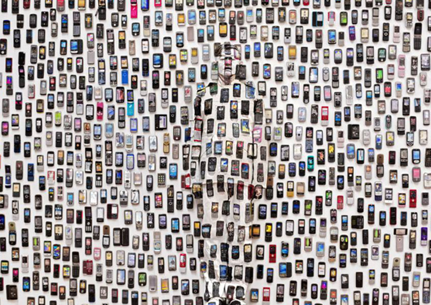 Liu Bolin, Mobile Phones, de la série « Hiding in the City », 2012 © Liu Bolin / Courtesy Galerie Paris-Beijin