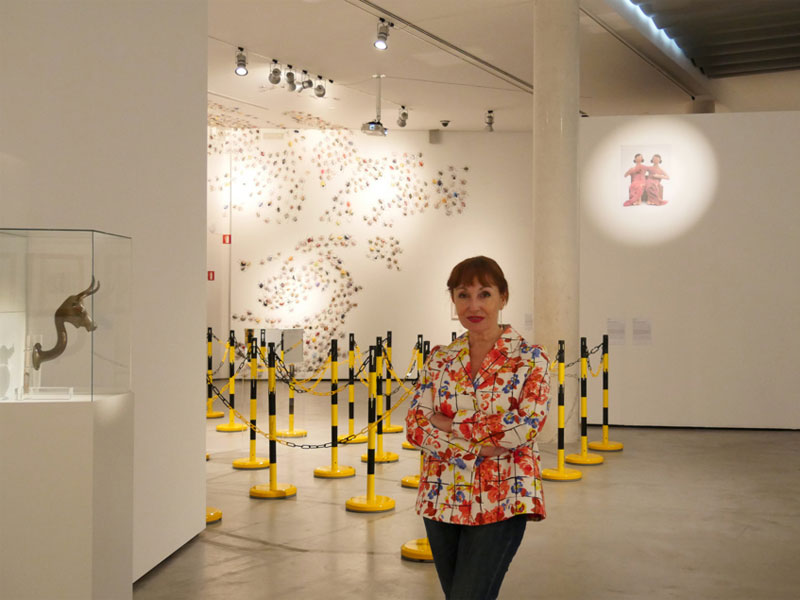 Nekane Aramburu en la exposición "Ellos y nosotros", en Es Baluard
