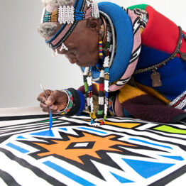 Esther Mahlangu, de los ndebele al mundo