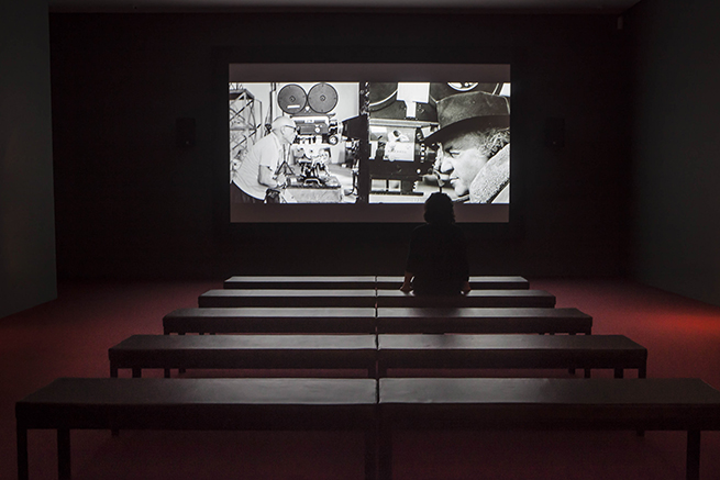 Sala de cine creada especialmente para esta exposición © Museo Picasso Málaga