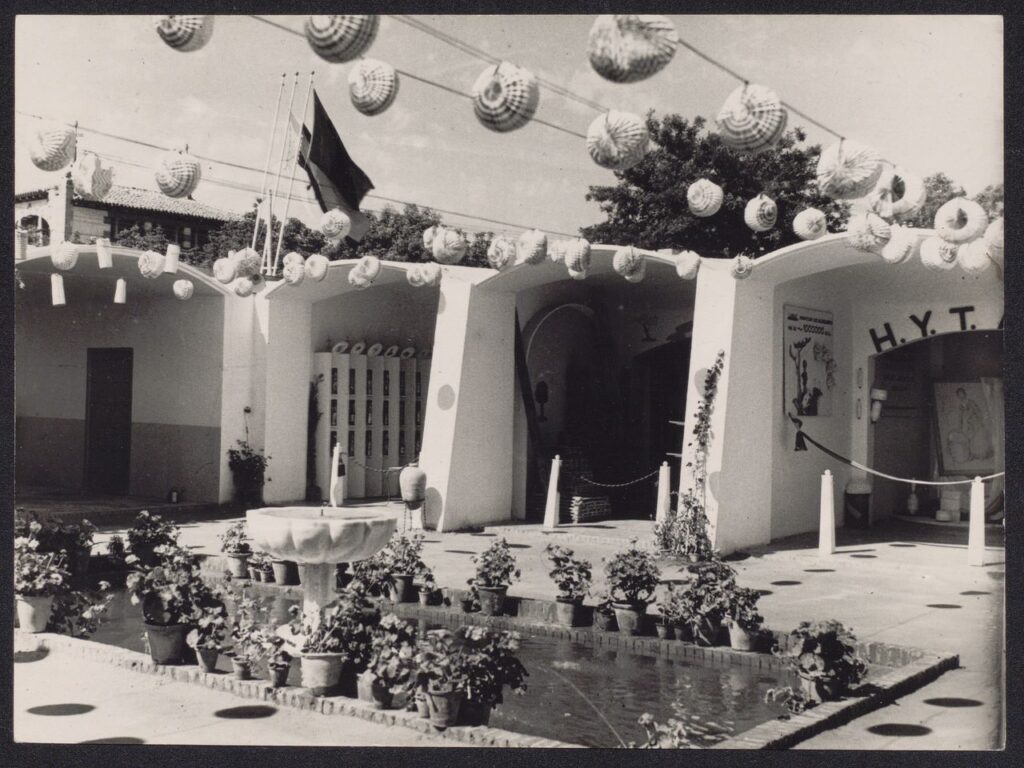 Francisco de Asís Cabrero y Jaime Ruiz. Zoco expositivo, primera Feria Nacional del Campo, 1950