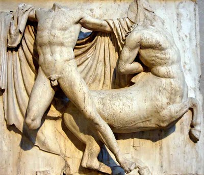 Fidias: obras fundamentales del enigmático escultor de la Acrópolis. Relieve de las metopas del Partenón