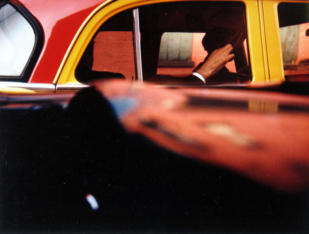 Saul Leiter. Taxi, 1957 © Saul Leiter Foundation, Cortesía de la Gallery FIFTY ONE