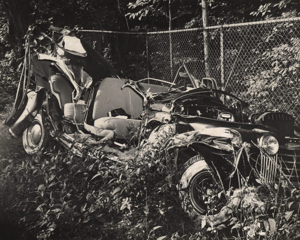 Weegee. Accidente un día festivo en el Bronx, 30 de agosto de 1941. © International Center of Photography