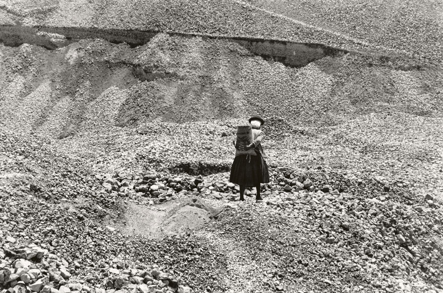 Paolo Gasparini. La mina de piedras , Bolivia, 1971. Colecciones Fundación MAPFRE © Paolo Gasparini 