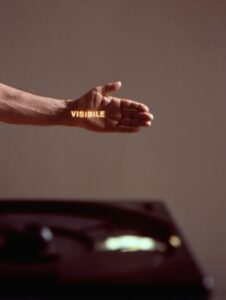 Giovanni Anselmo. nvisible (Invisibile), 1971. Colección del artista, Turín