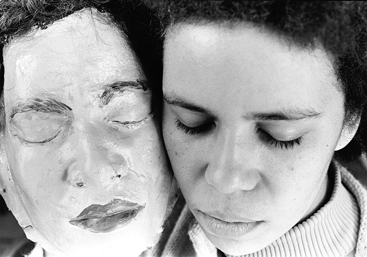 Marisa González. La mulata y sus máscaras, 1975