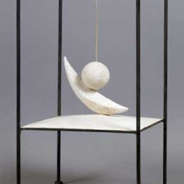 Alberto Giacometti. Bola suspendida (Boule suspendue), 1930–31 (versión de 1965). Fondation Giacometti, París © Succession Alberto Giacometti ,VEGAP, Bilbao, 2018